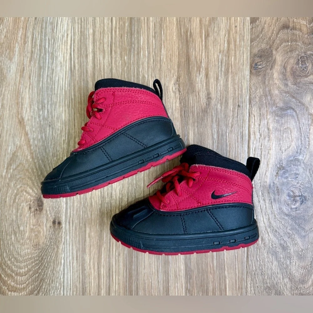 Nike Toddler Duck Boots Red Black Waterproof Winter Boots Size 6C